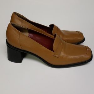 Nicole "Harpo" Carmel Leather Heels